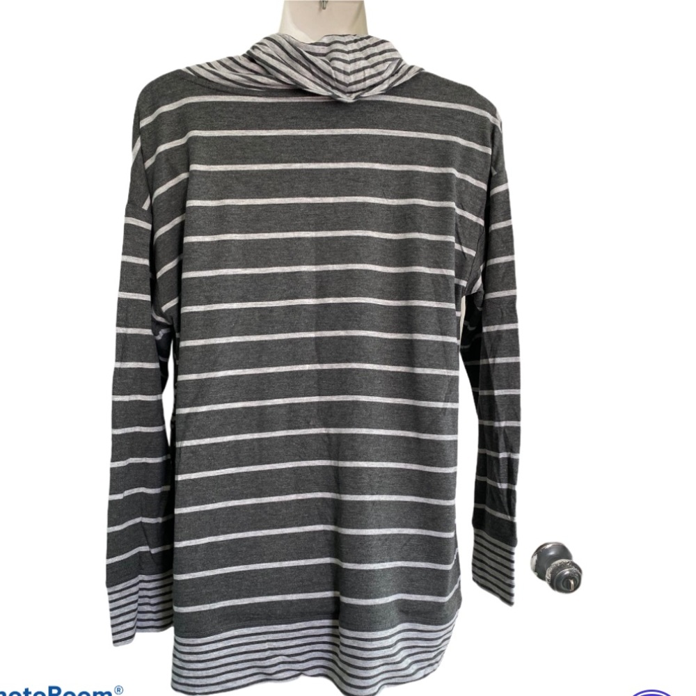 NWT Dressbarn women  cowl neck sweater Medium - Picture 2 of 4